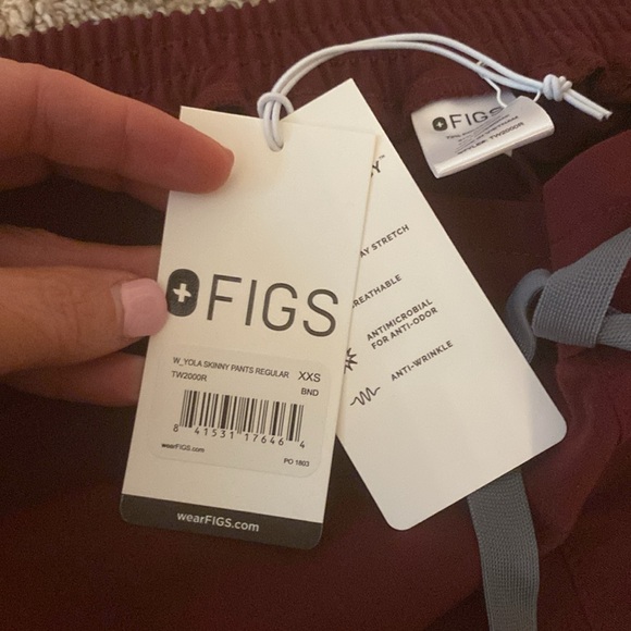 FIG YOLO Womans Scrub Pants - Picture 5 of 5